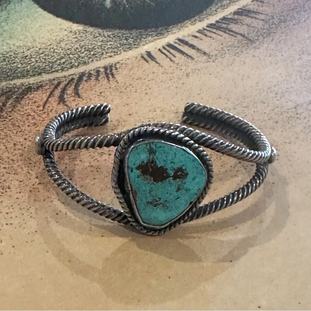 Vintage Old Pawn Sterling Silver Cuff Bracelet with Natural Turquoise - Picture 2 of 8